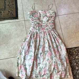 Gorgeous Vintage Eileen West Floral Dress